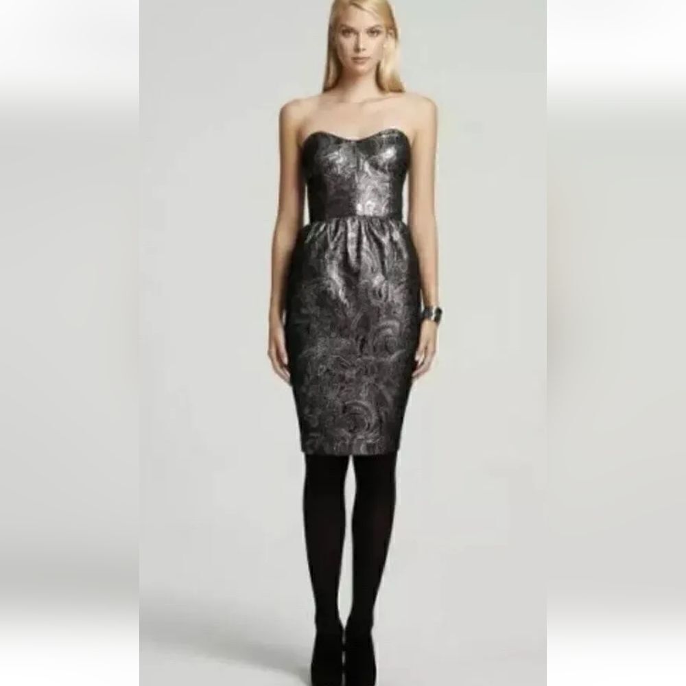 NWT FRENCH CONNECTION Silver Strapless Floral dress 4 6 S